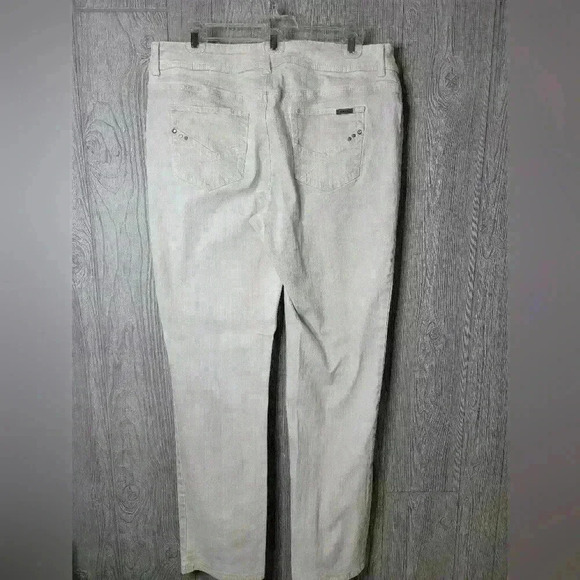 Women's  So Sliming Tan Denim Chico's jeans Size 1.5 - Picture 3 of 5